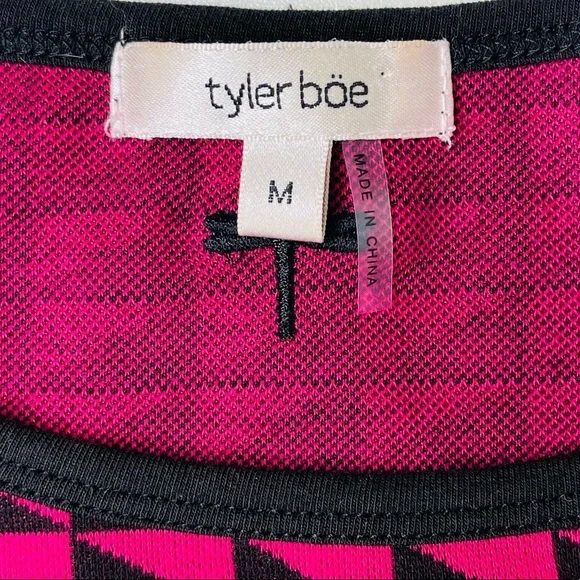 Tyler Boë Pink and Black Geo Print Knit Shift Dress Size Medium - Picture 5 of 12